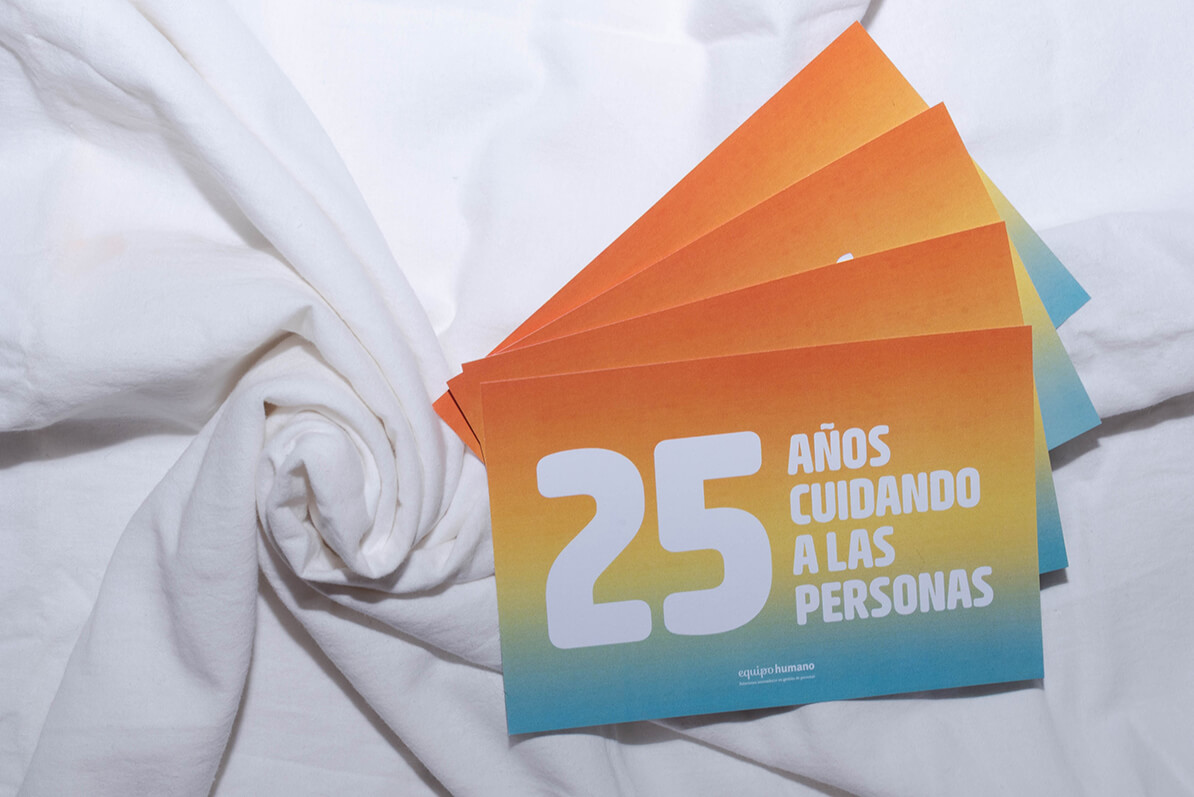 25 años